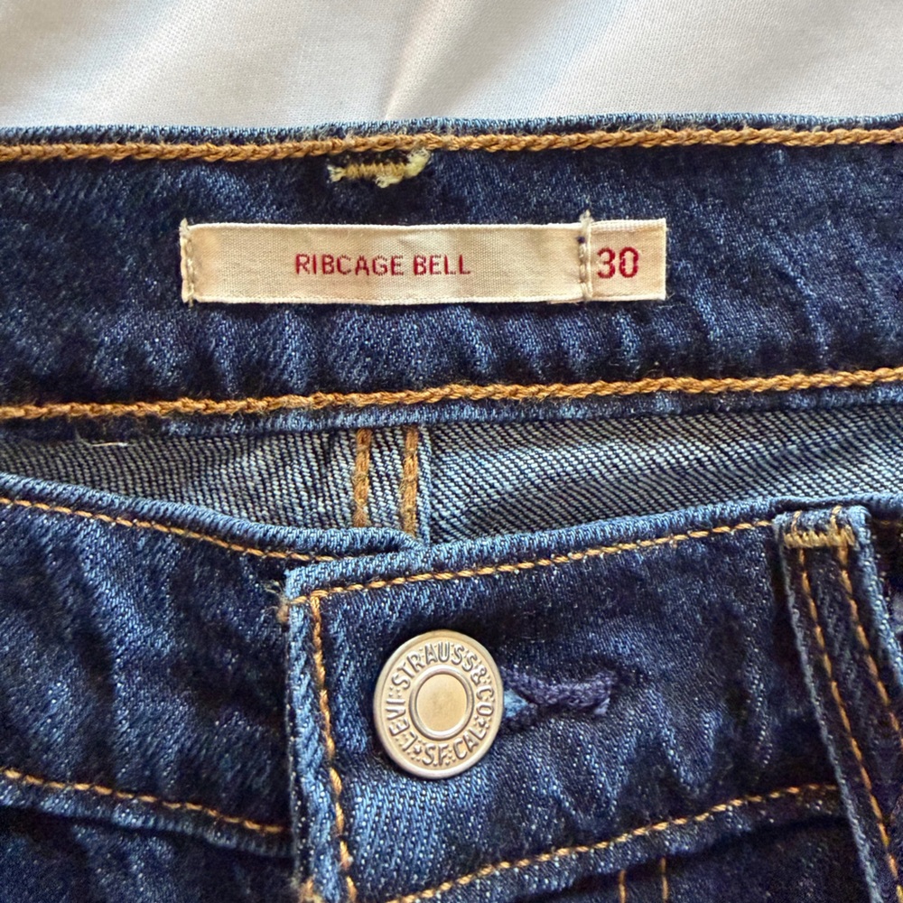 Levi’s Ribcage Bell - Picture 3 of 6